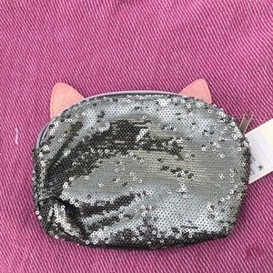 Bags - Nwt 🐱 CAT makeup bag silver pink sequin Bags - Nwt 🐱 CAT makeup bag silver pink sequin